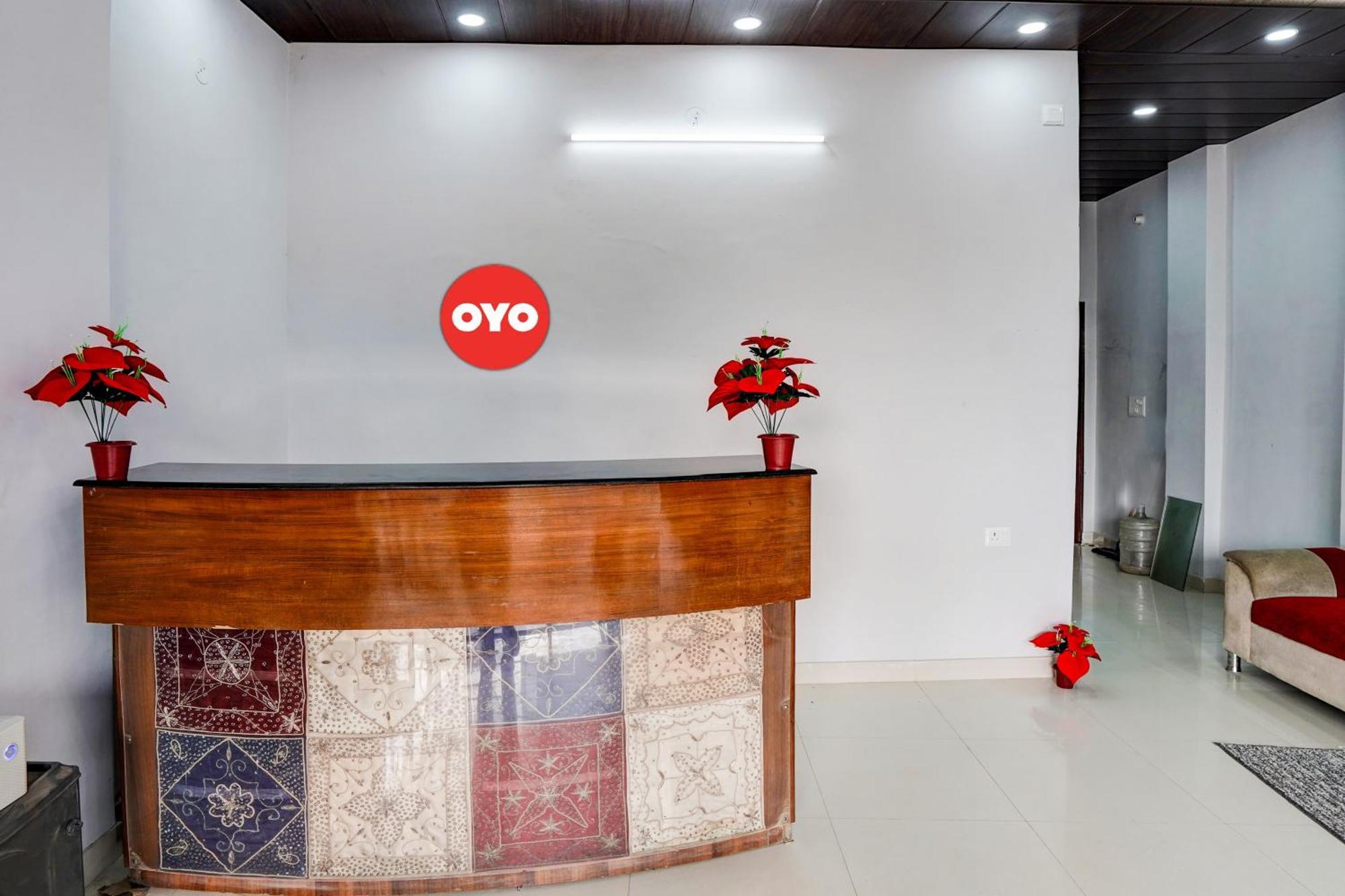 Oyo Flagship Evergreen Tower Hotel Gáziábád Kültér fotó